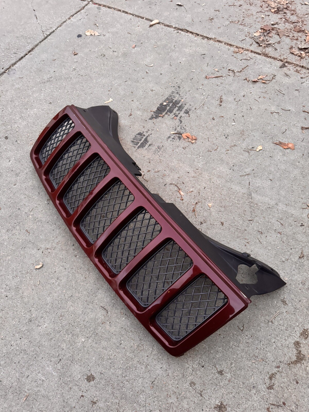 2006-2007 JEEP GRAND CHEROKEE SRT8 WK1 FRONT GRILLE OEM