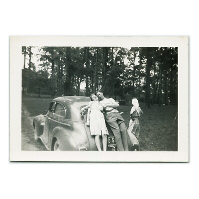 Couple Cuddling On Old Car Snapshot 1940s Texas Group On Road Trip Photo  A4690