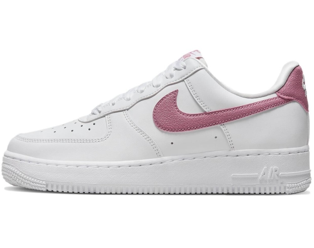 Women's Nike AF1 '07 Size 8 in White & Desert Berry DQ7569-101