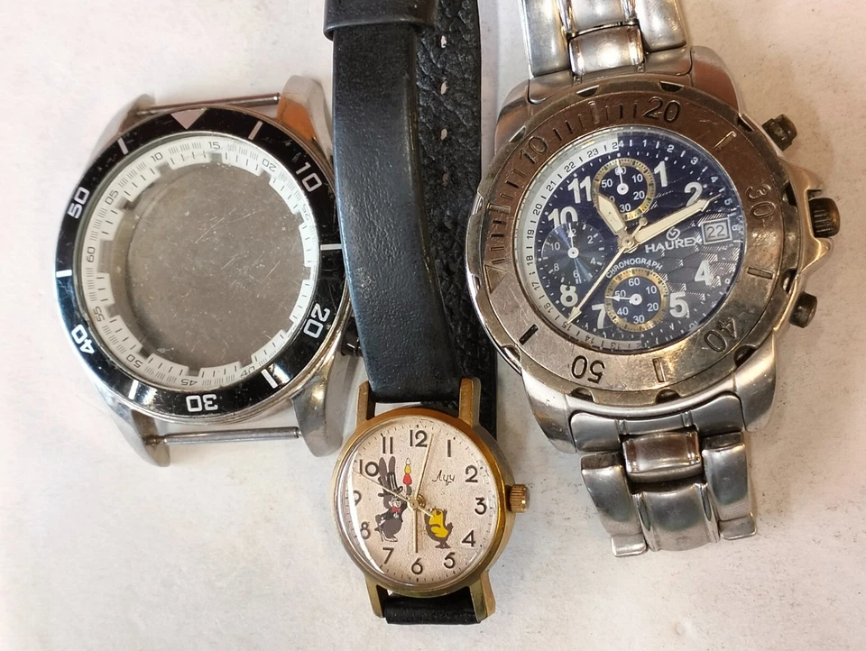 HAUREX & OTHER 2 PIECE 1 WATCH & 1 CASE MENS & WOMEN'S NOT WORKING PARTS PURPOSE - Image 4 of 4