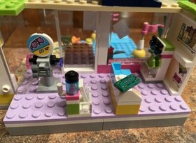 41315 Lego Friends Heartlake Surf Shop With Manual No Mini Figure Or Box