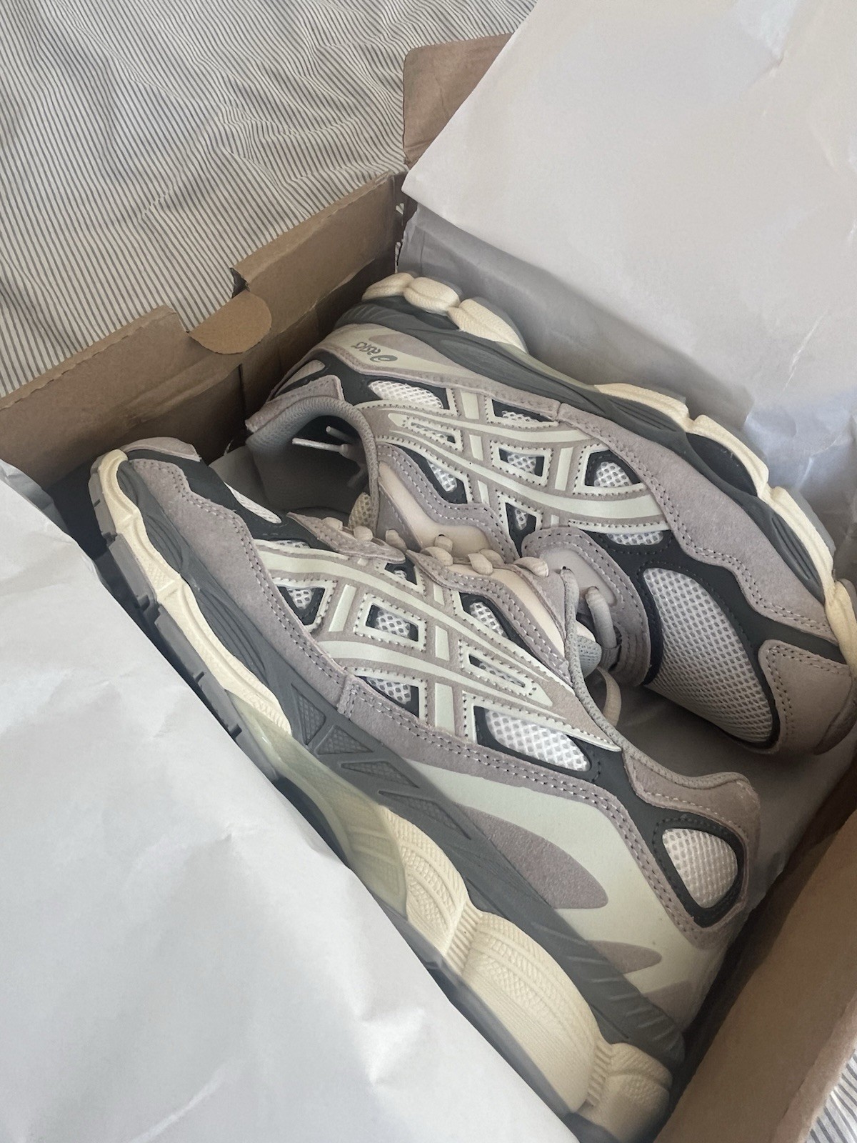 Asics Gel NYC - Talla 43’5 - Nuevos con etiqueta