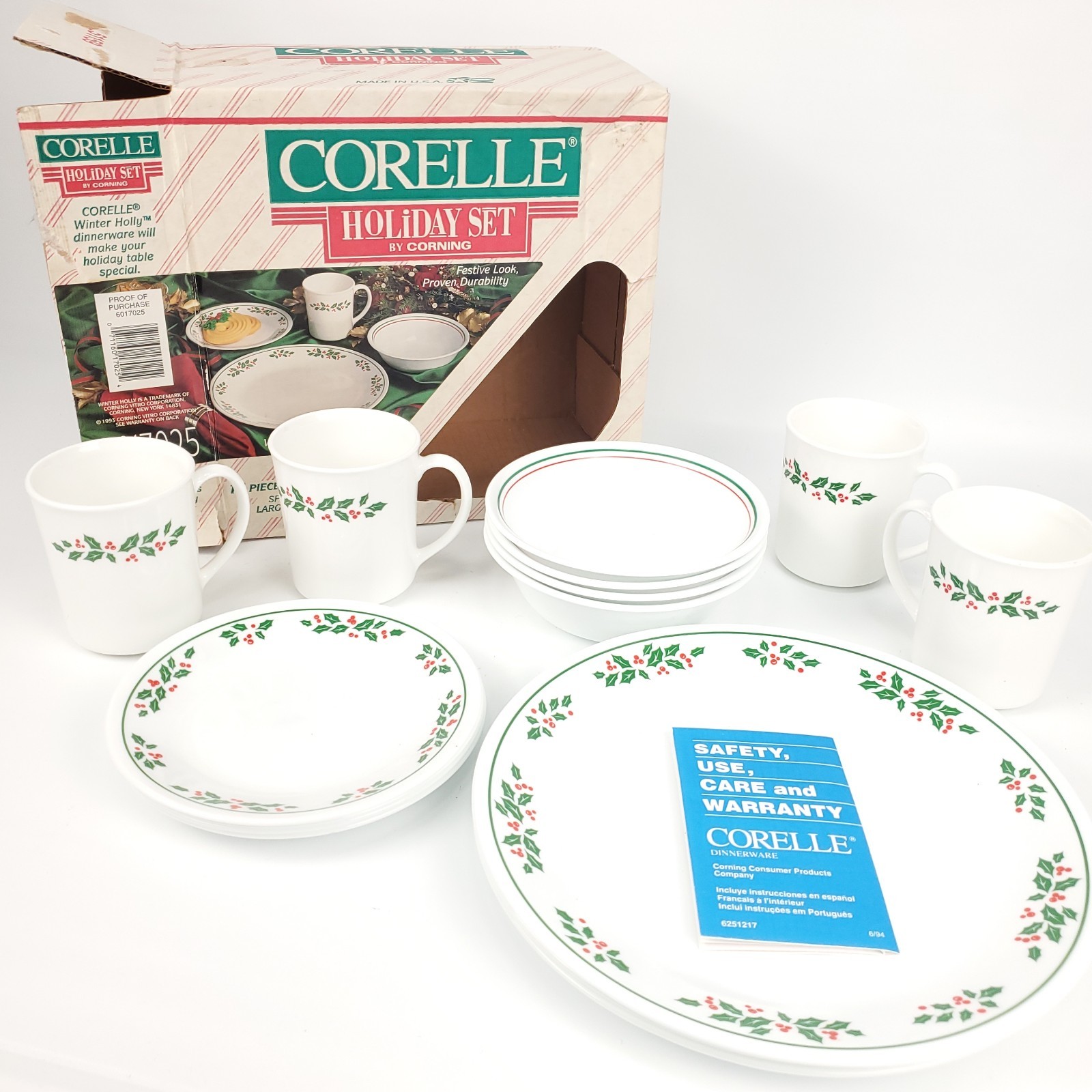 Vintage Corelle HOLLY DAYS 16pc Christmas Winter Service/4 Plates, Mugs NEW