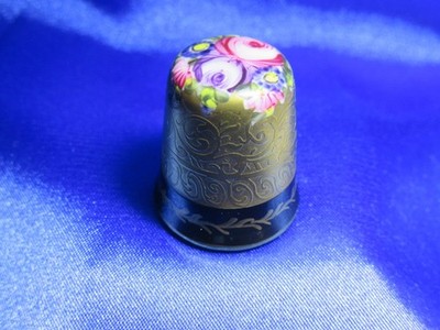 Limoges Porzellan Sammelnähwürfel handbemalt