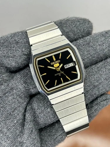 Vintage Seiko 5 Automatic 7009  🖤  Dail Mens Wrist Watch