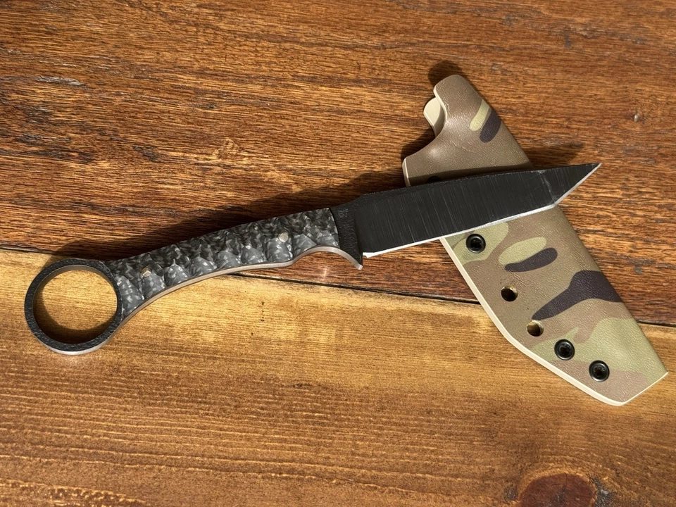 Toor Knives ORIGINAL SERPENT Carbon Fiber Handles. Number 87! - Image 2 of 4