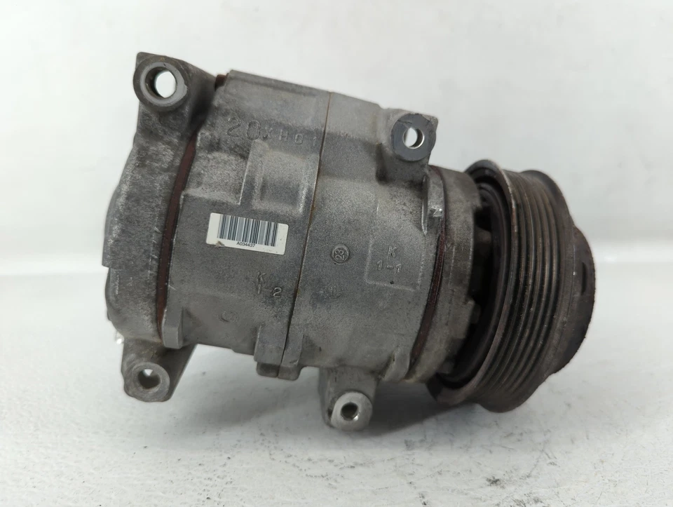 Compressor de ar condicionado Dodge Caravan fabricante de equipamento original HBU01 - Imagem 4 de 4
