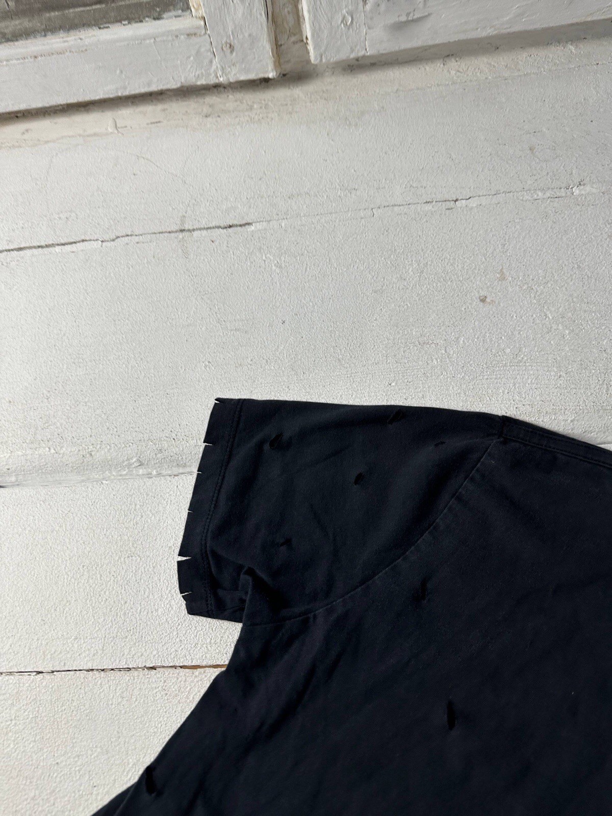 🚨ALLSAINTS Men's SHIRT SHORT SLEEVE BASIC tee With  Logo Rare Distressed image 7