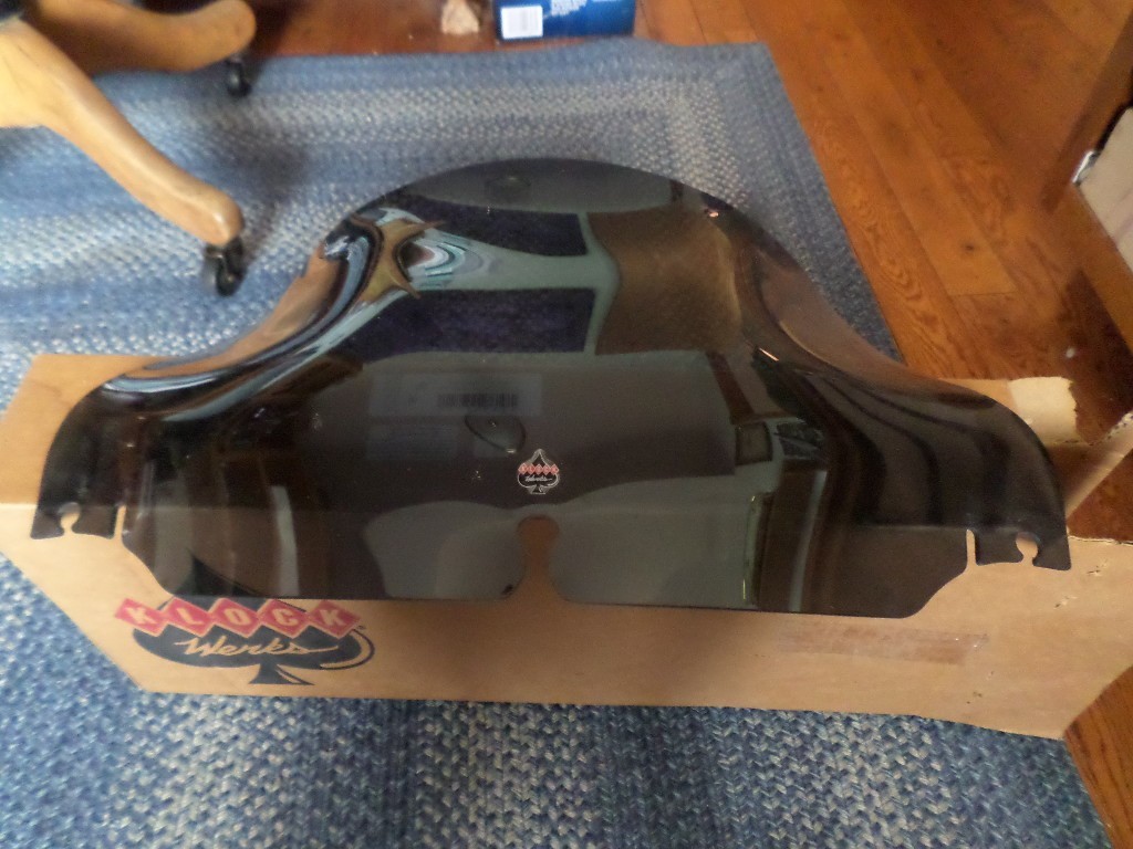 Klock Werks 8.5" Black Flare Windshield for Harley Electra / Street Glide