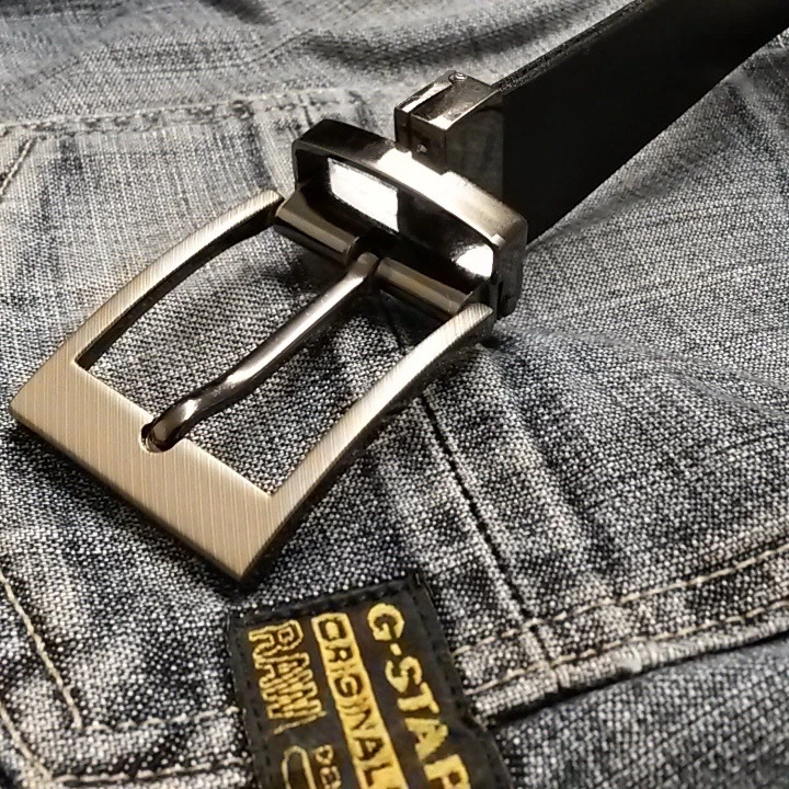 Mens New Leather Reversible Belts Metal Buckles - Black / Brown - Sizes 26-58"  - Image 4 of 4