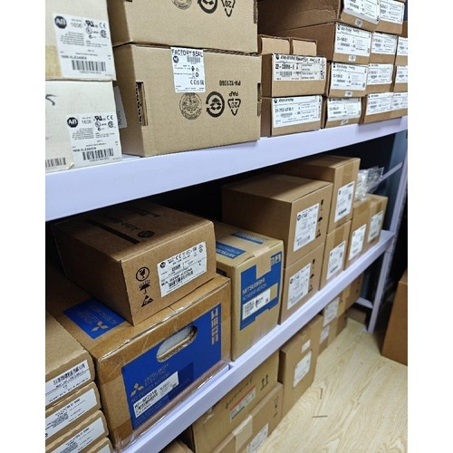 Brand New Allen-Bradley 1746-INT4 Isolated Thermocouple Module US Free Tax - Picture 2 of 6