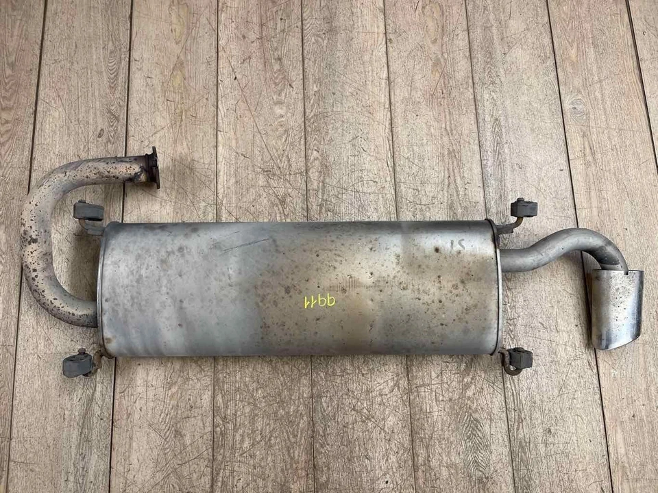 Silenciador de escape trasero 174300V012 OEM para Toyota Venza 2009-2015 2,7 L Foto 2 de 4