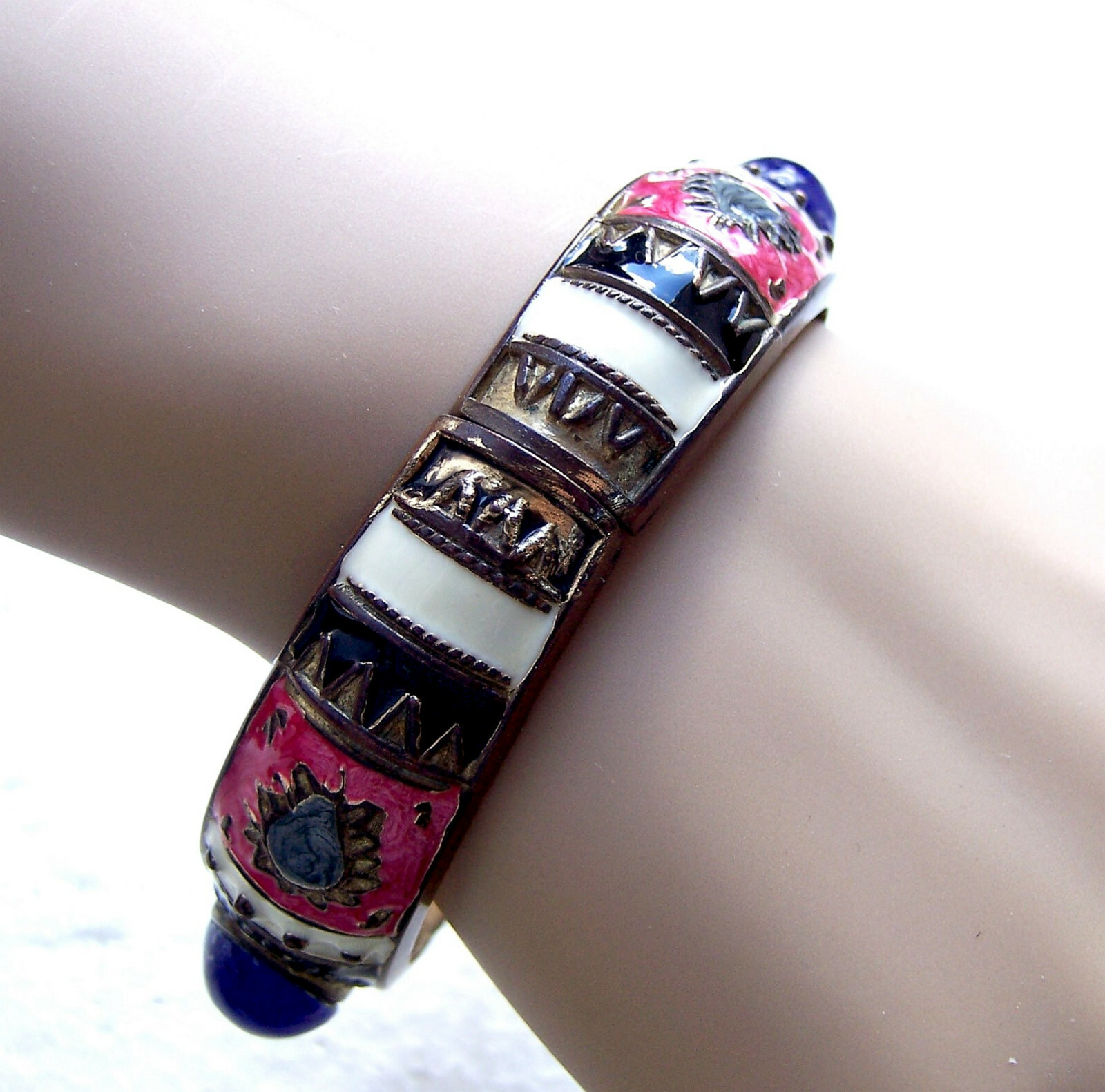 Vintage 1970s ethnic enamel bangle bracelet retro style-image
