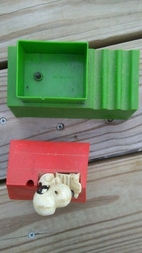 1968 Snoopy Pencil Sharpener *Incomplete* - Picture 3 of 6