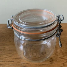 VINTAGE LE PARFAIT .50 L GLASS CANNING/STORAGE JAR - FRANCE