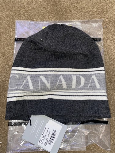 Canada Goose Training Grey Beanie One 