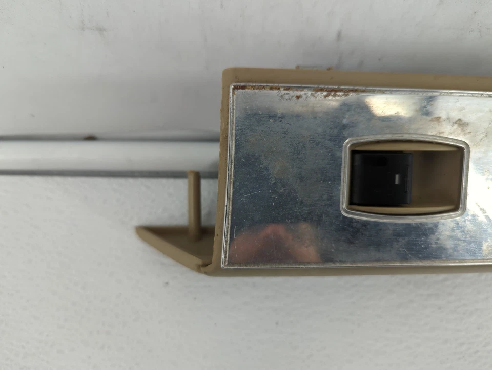 Interruptor principal de ventana eléctrica para conductor Ford Mustang 2007 4r33-1464b X4HIV Foto 3 de 4