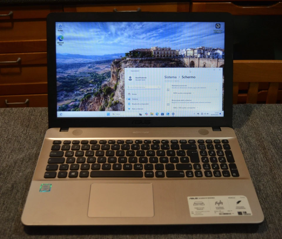 Notebook pc portatile i5 15 ASUS VivoBook Max X541U SSD 256 15,6" - Immagine 2 di 4