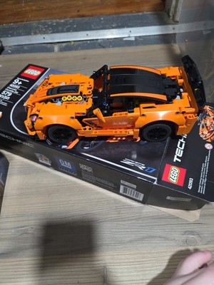 LEGO TECHNIC: Chevrolet Corvette ZR1 (42093)