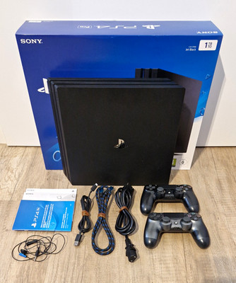 Sony PlayStation 4 Pro 1 TB Konsole 2 Controller Steel Black Laufwerk Teildefekt