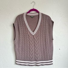 Wild Fable  Women's Gray White V-Neck Sweater Vest 90's Y2K Preppy Style Small