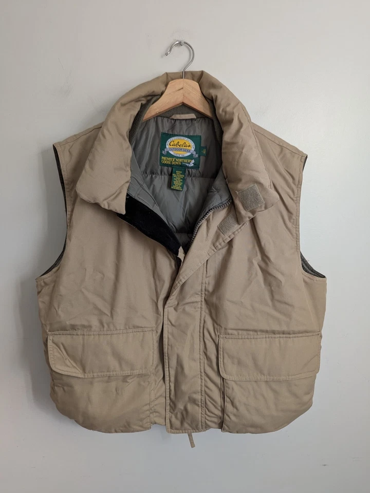 Chaleco De Colección Cabelas Premier Northern Plumón de Ganso Puffer Cremallera Frontal Para Hombres L Beige Tostado Foto 2 de 4