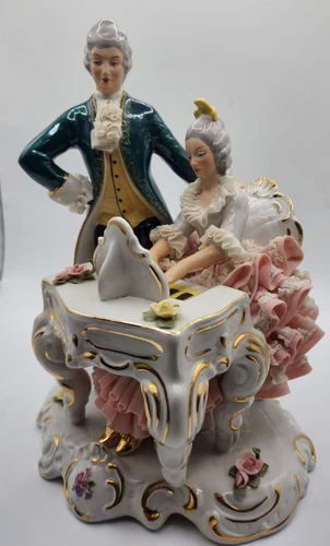 RARE DRESDEN PORCELAIN FIGURINE BEAUTIFUL PIANO PLAYER - GERMANY