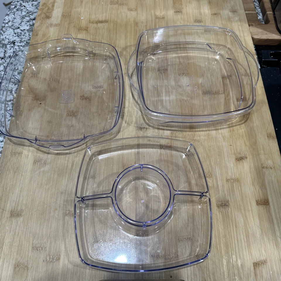 The Pampered Chef Small Square Cool and Serve Locking Lid Divided Tray No Insert - Image 3 of 4