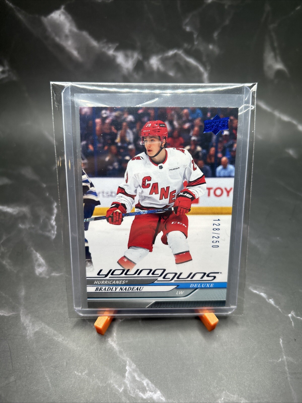 2024-25 Upper Deck Series One Young Guns Deluxe /250 Bradly Nadeau #208