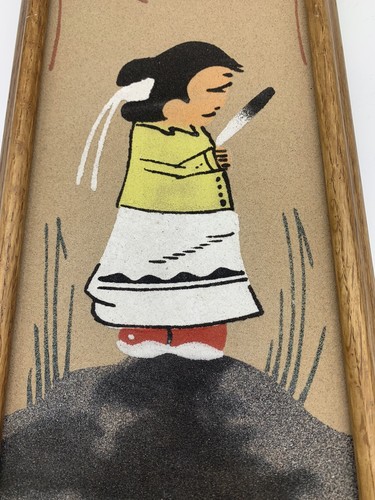 Pair Of Vintage Framed Navajo Sand Art Paintings Make & Female By R Lee - Picture 10 of 12