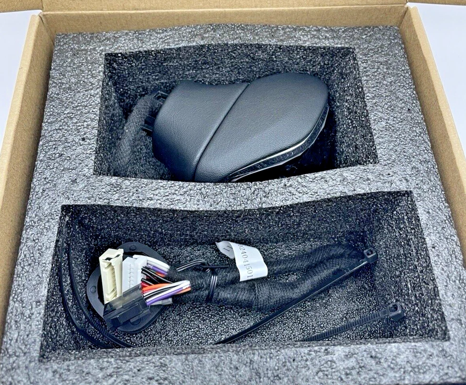 Perilla de cambio de manija de cristal con pantalla de engranajes LED y retroiluminación para Toyota Sienna Foto 3 de 4