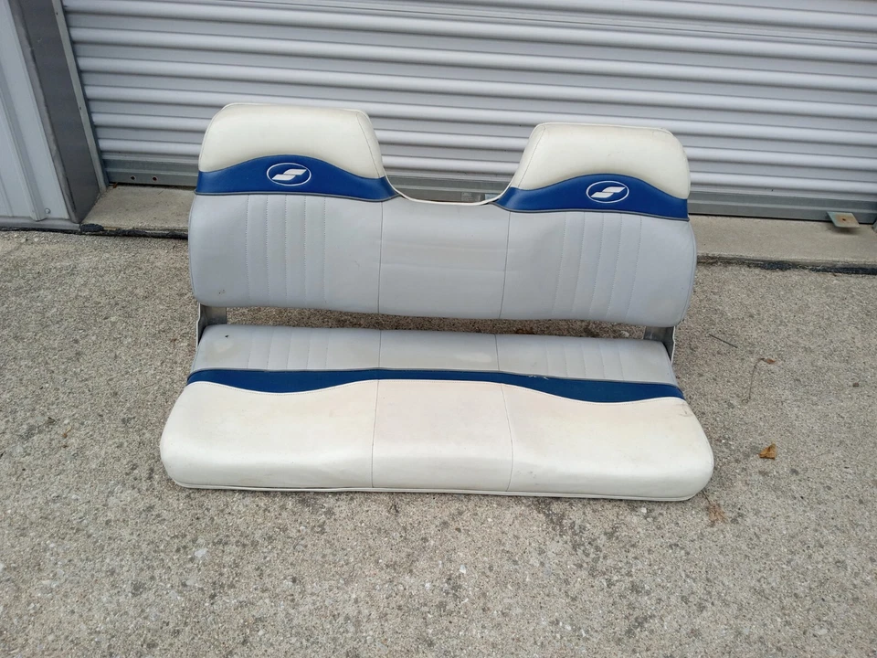 VINTAGE boat folding bench seat. - Image 2 of 4