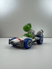 Hot Wheels Mario Kart Yoshi B Dasher Diecast 2020 Nintendo