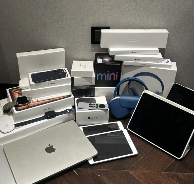 Apple Mystery Loot Box Electronic box.All Brand New ! US - Image 2 of 2