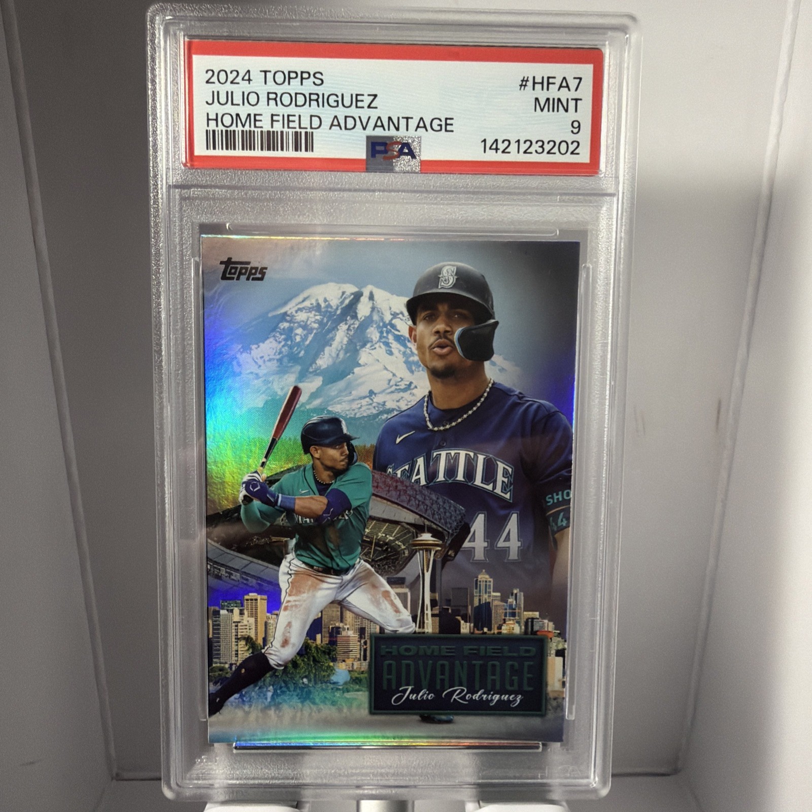 Topps 2024 Julio Rodriguez Home Field Advantage #HFA-7 PSA 9 Mariners