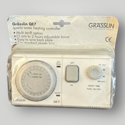 Grasslin 24 Zeitschaltuhr Modell QE 7 04.33.0003.1 mit Wandbefestigungsplatte