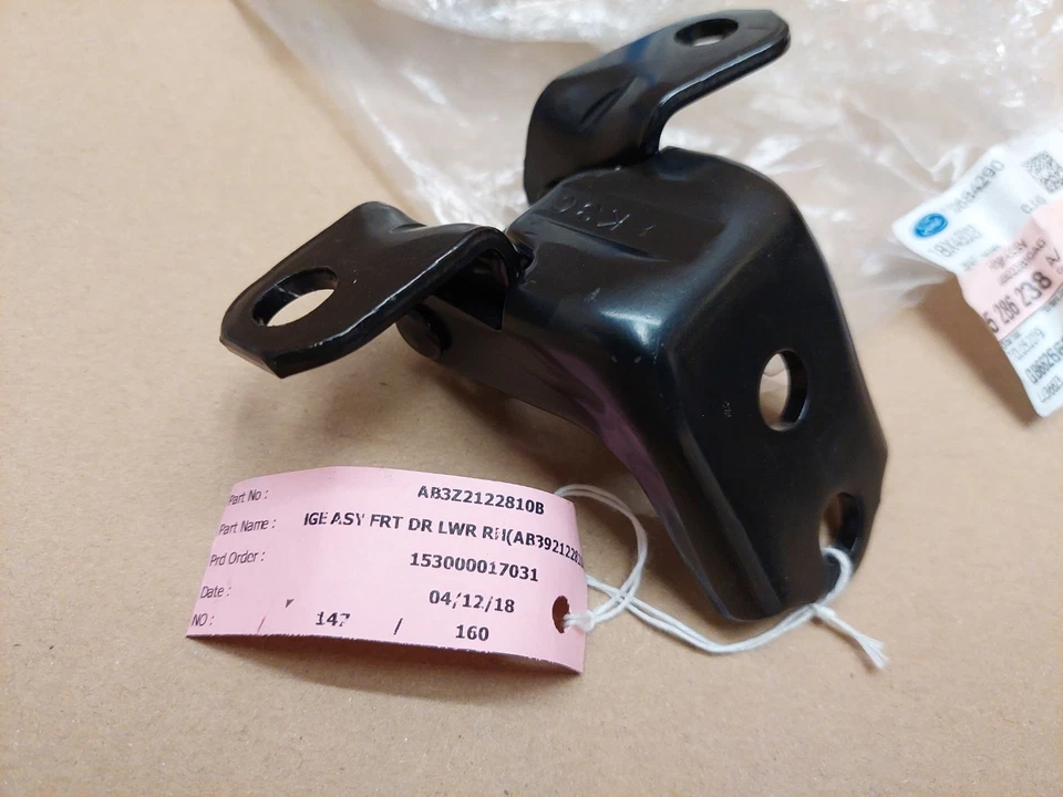 Ford Ranger TKE Mk3  Front Right Lower Door Hinge 2011-on 5286238 Genuine NEW — 第 4/4 张图片