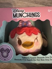 Disney Munchlings Daisy Duck Tripleberry Compote Cheesecake Scented Plush LE NIB