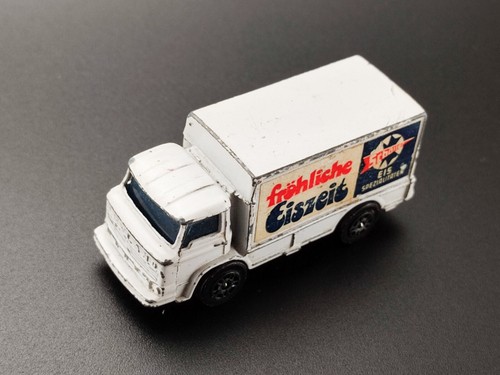 Corgi Juniors Leyland Terrier Delivery Truck Frohliche Eiszeit 1:64 - Picture 6 of 7