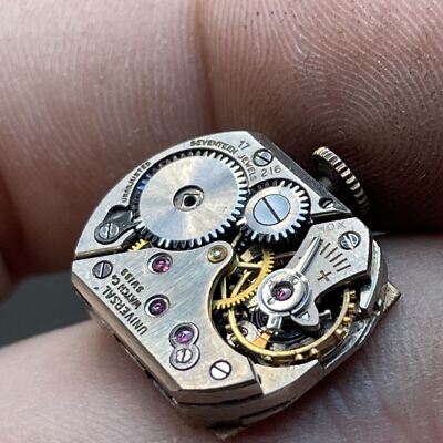 Vintage Universal Watch Co. Swiss Seventeen Jewel Unadjusted Face