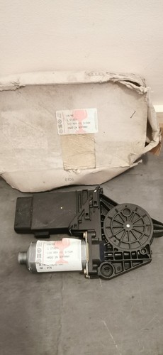 Front Power Window Engine R/H for VOLKSWAGEN GOLF IV 1.9 1997 NEW OEM 1J0959802D - Picture 3 of 7