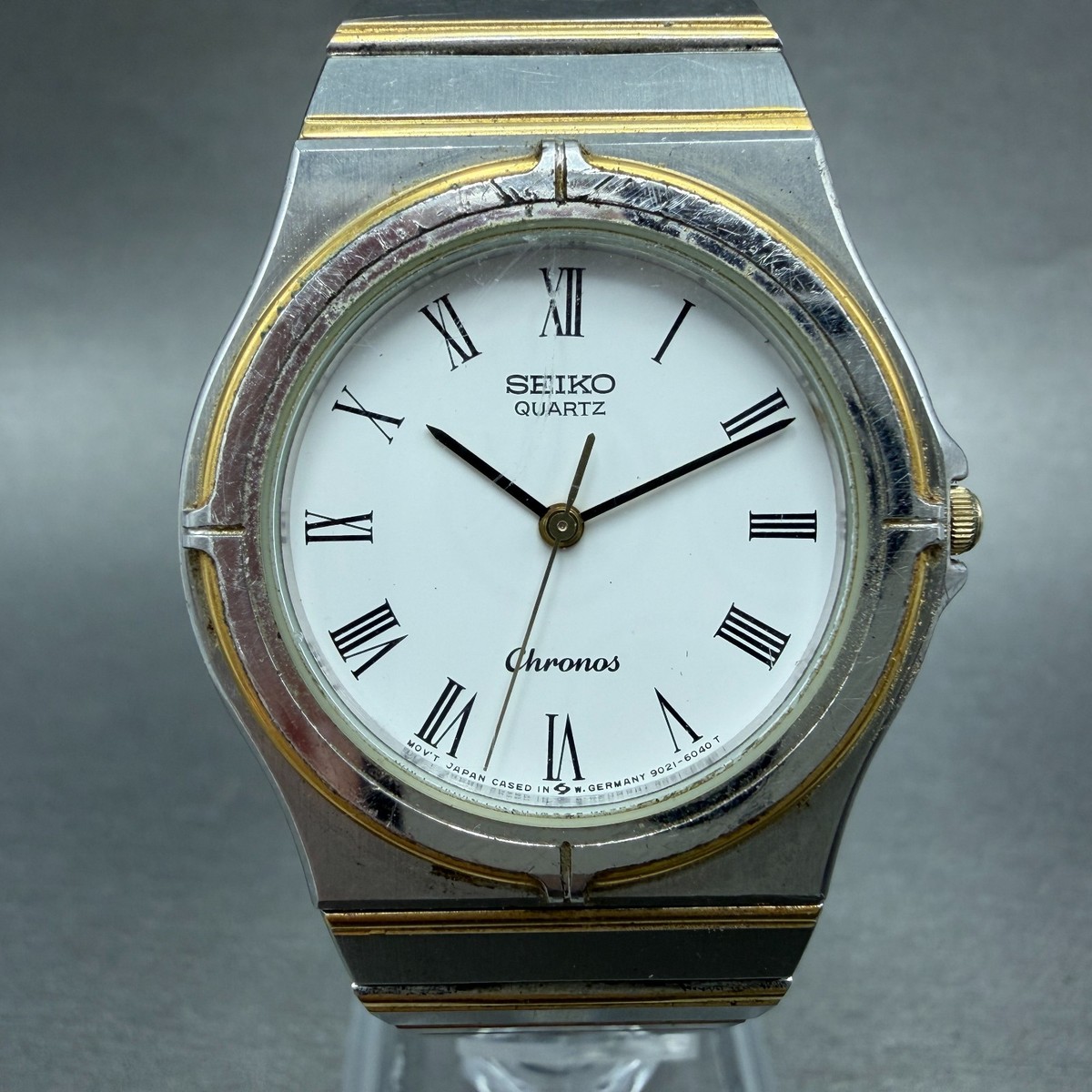 Seiko Chronos Watch Men 32mm White Dial Two Tone Round 9021-6030