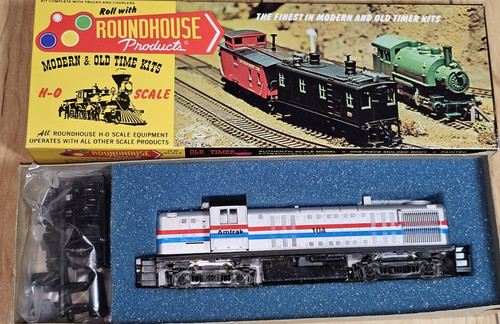 Kit HO MDC Roundhouse RS3 Amtrak #104 #2398 | Zustand: Used