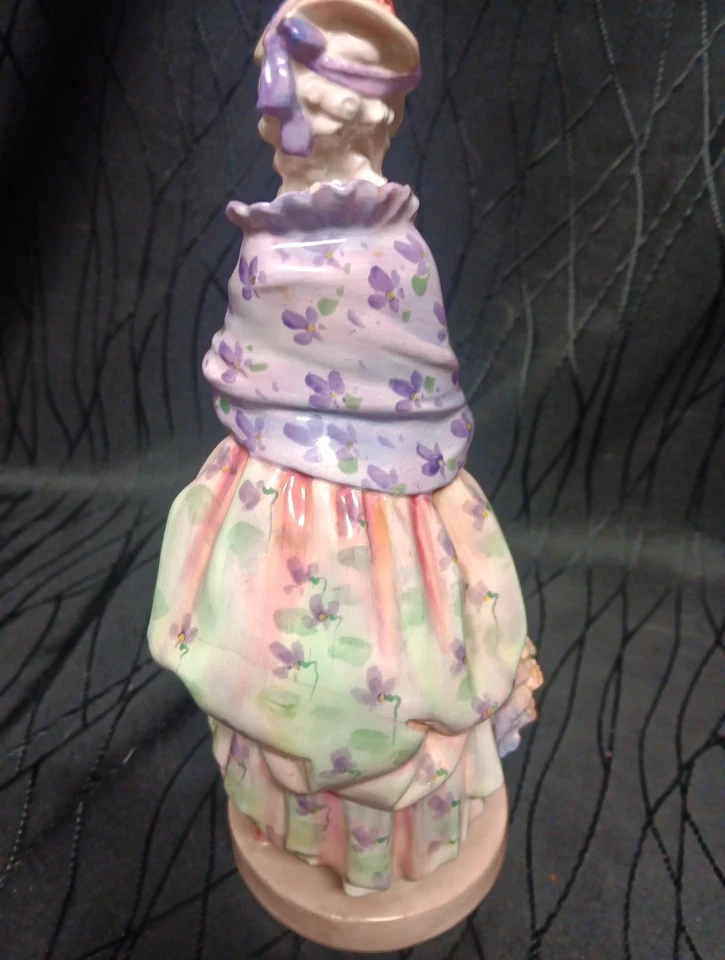 RARE ROYAL DOULTON PHYLLIS* HN1420 ** DATED 1933 ** - Image 4 of 4