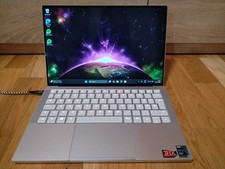 RAZER BOOK 13 - i7 16GB RAM 512GB SSD