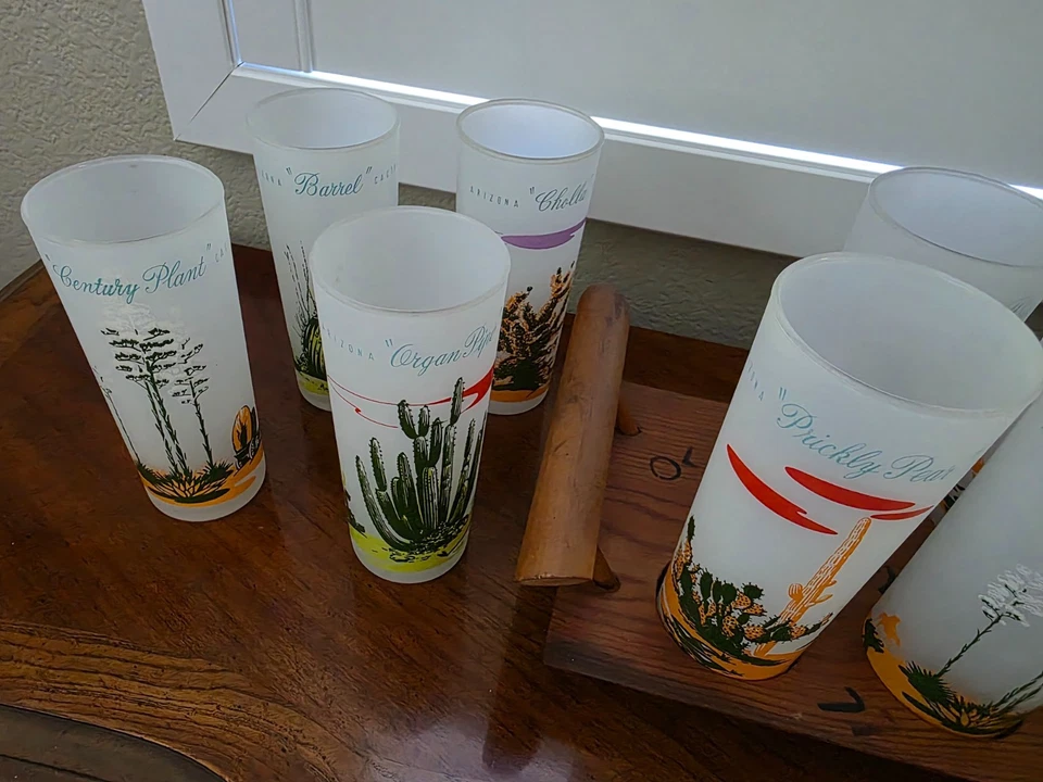 Juego de cristalería y jarra Blakely de colección - AZ Cactus - Jarra con bandeja de madera + MÁS Foto 2 de 4