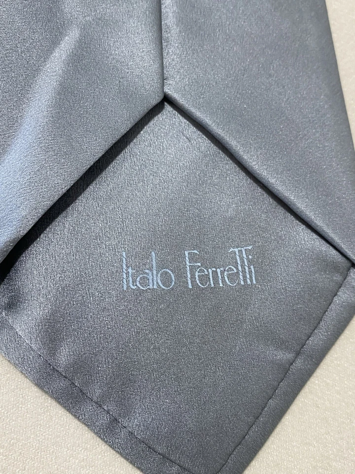 Corbata para hombre Italo Ferretti de lujo gris seda excelente estado Foto 3 de 4