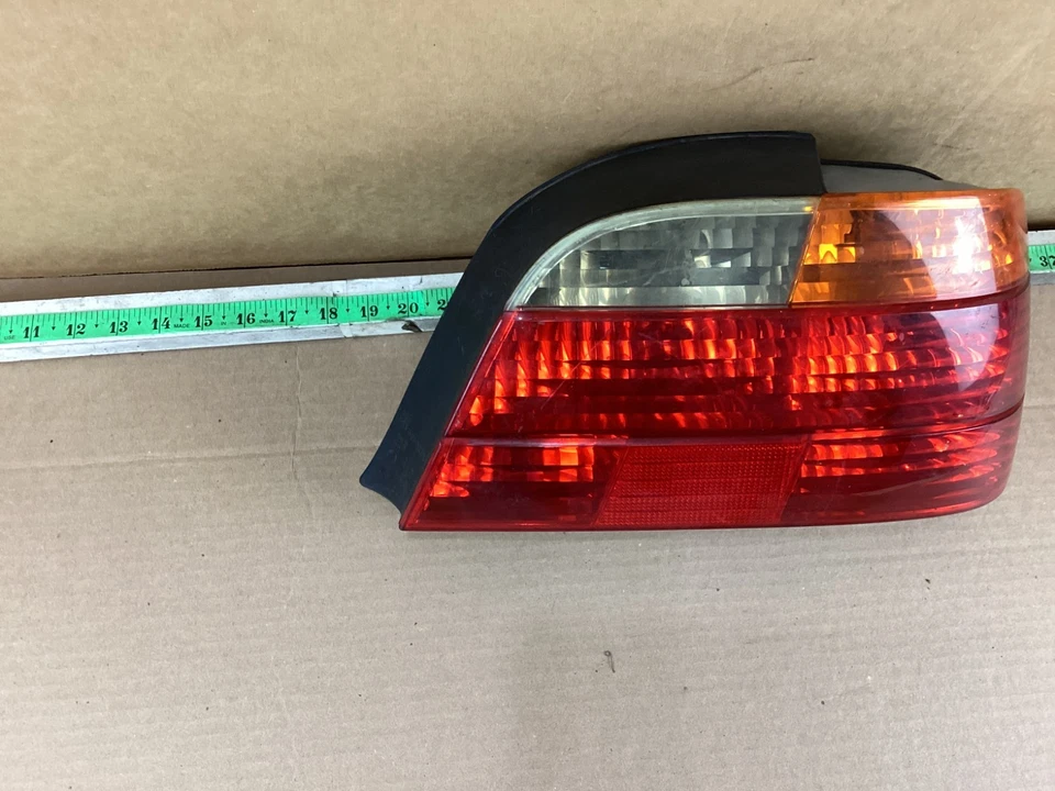 1999-2001 BMW 740iL Right Passenger Side Taillight OEM - Image 3 of 4