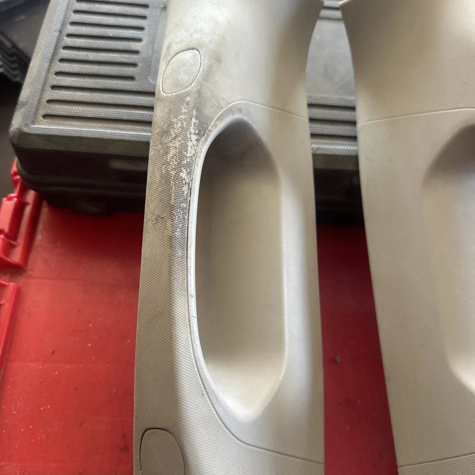 OEM 2009-2018 09-18 DODGE RAM 1500 A отделочная панель стойки GARB РУЧКА A-СТОЙКИ #2 - Изображение 2 из 4