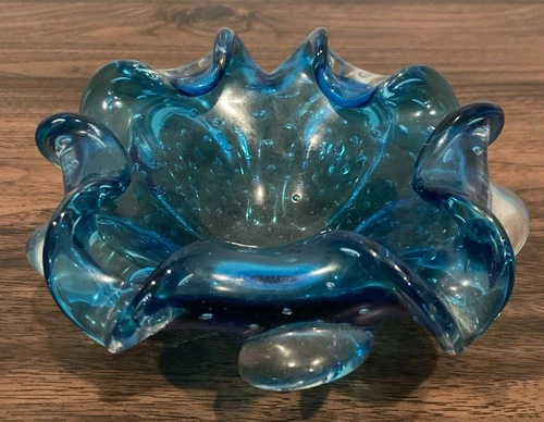 Vintage Murano Bullicante Art Glass Blue Aqua Ruffle Rim Bowl Controlled Bubbles
